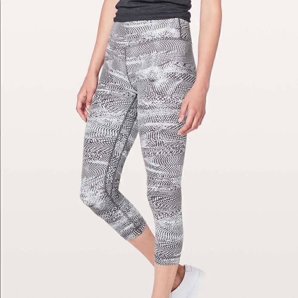 Lululemon Align Crop   - Picture 2 of 7